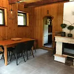 Dom Letniskowy Posrod Kaszubskiego Lasu 山林小屋 Studzienice