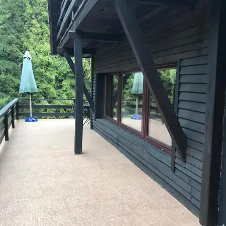 Dom Letniskowy Posrod Kaszubskiego Lasu Studzienice