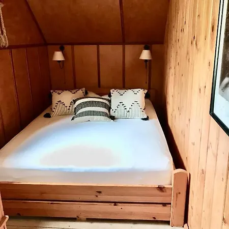 Dom Letniskowy Posrod Kaszubskiego Lasu