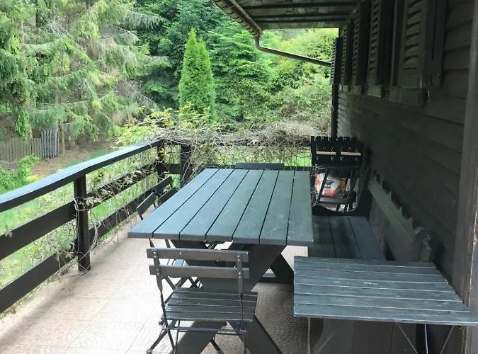 Dom Letniskowy Posrod Kaszubskiego Lasu *