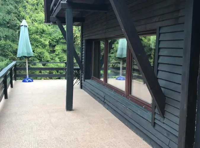 Dom Letniskowy Posrod Kaszubskiego Lasu Studzienice