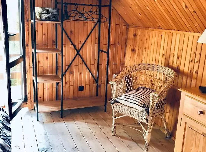 Dom Letniskowy Posrod Kaszubskiego Lasu * Studzienice