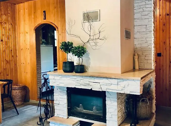 Dom Letniskowy Posrod Kaszubskiego Lasu Chata *