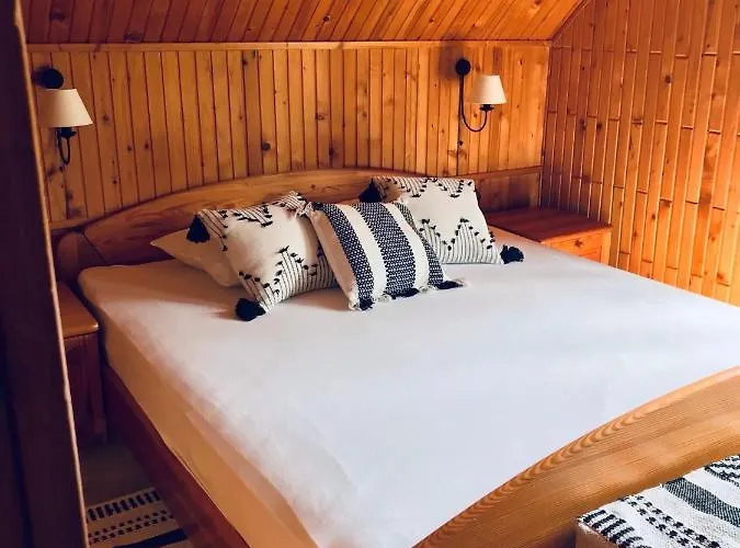 Chata Dom Letniskowy Posrod Kaszubskiego Lasu *