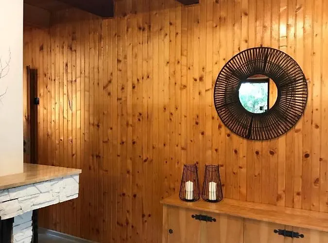 Dom Letniskowy Posrod Kaszubskiego Lasu