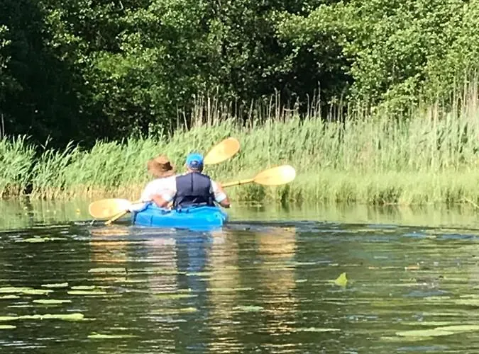 Dom Letniskowy Posrod Kaszubskiego Lasu Studzienice
